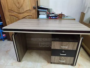 Office table. Size-4x2.5 feet.