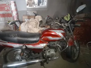 Bajaj CT 100 2012 Red
