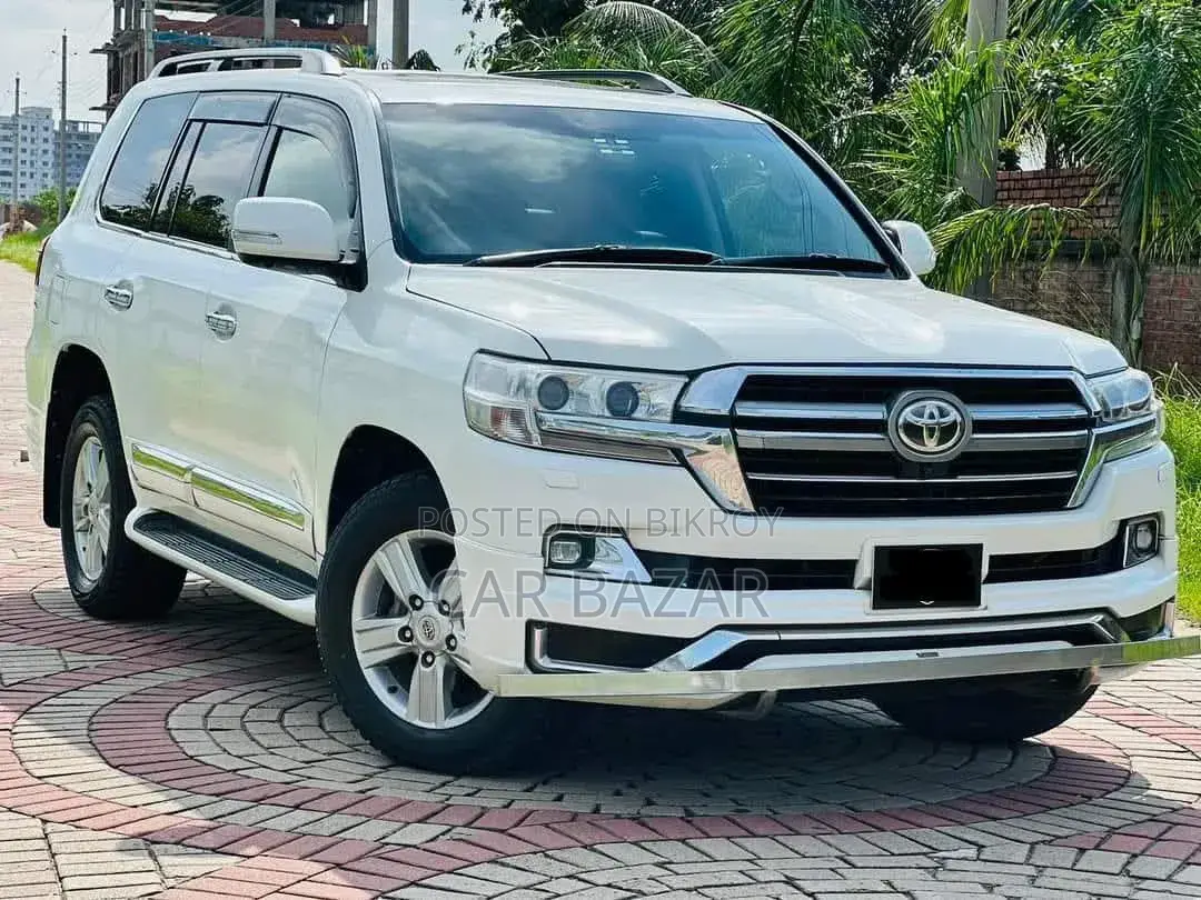 Toyota Land Cruiser 4.5 V8 GXR 2013 White