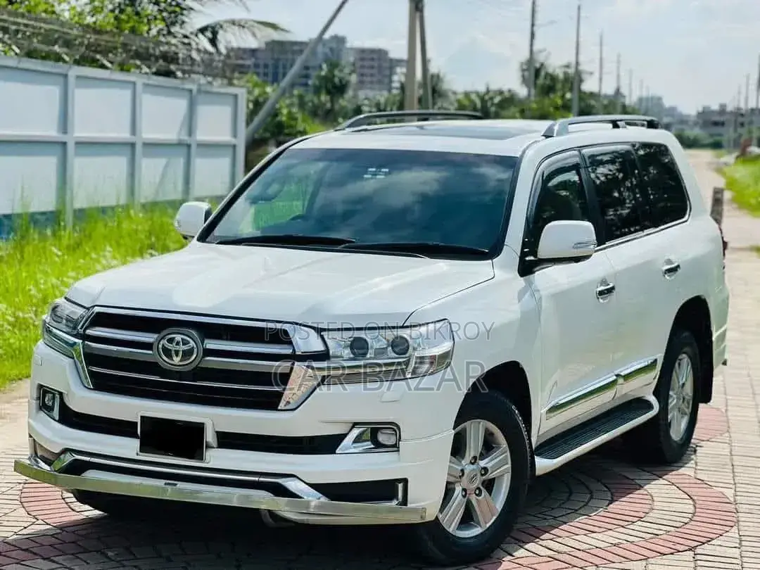 Toyota Land Cruiser 4.5 V8 GXR 2013 White