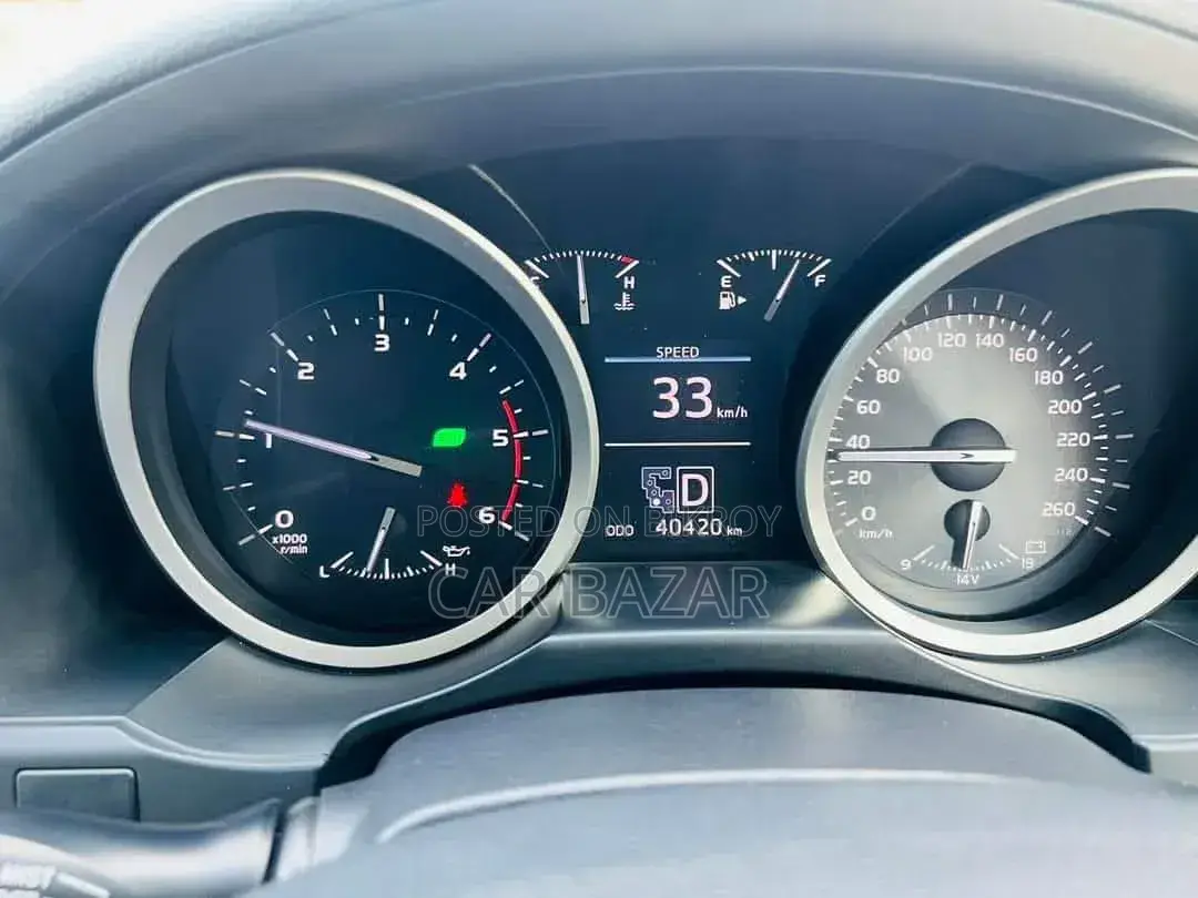 Toyota Land Cruiser 4.5 V8 GXR 2013 White