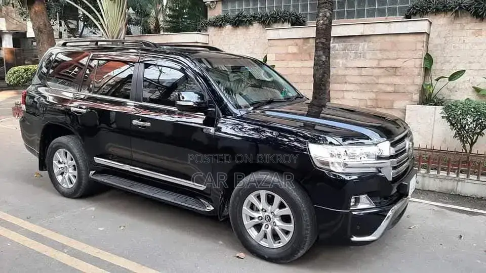 Toyota Land Cruiser 4.5 V8 VXR 2018 Black