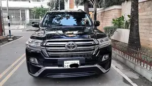 Toyota Land Cruiser 4.5 V8 VXR 2018 Black