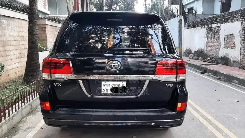 Toyota Land Cruiser 4.5 V8 VXR 2018 Black