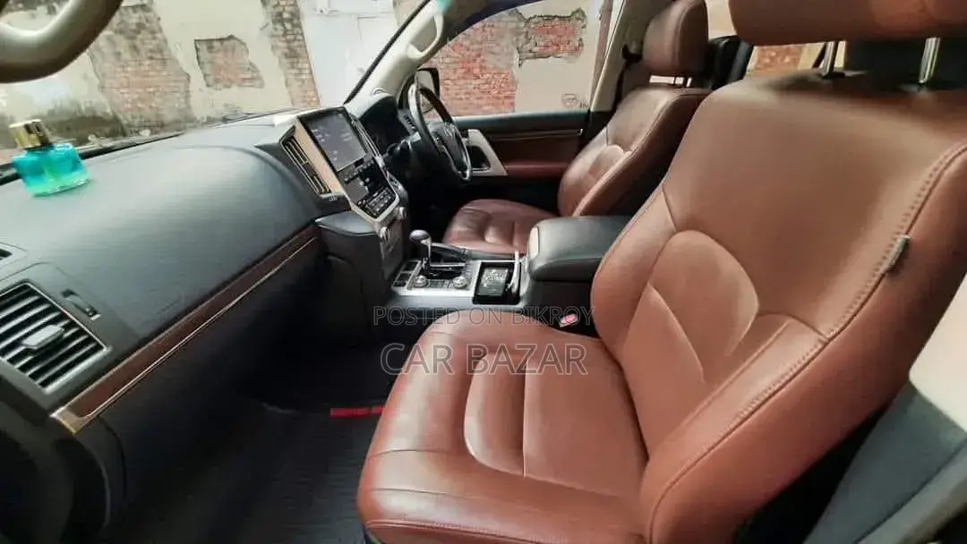 Toyota Land Cruiser 4.5 V8 VXR 2018 Black