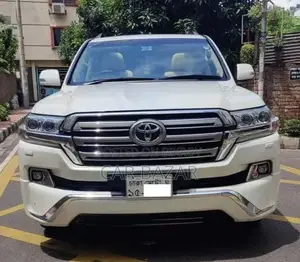 Toyota Land Cruiser 4.5 V8 VXR 2016 Pearl