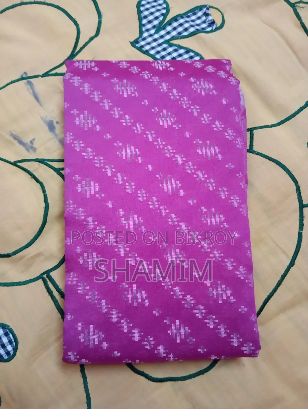 আনইউজড শাড়ি
