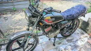 Yamaha 2000 Green