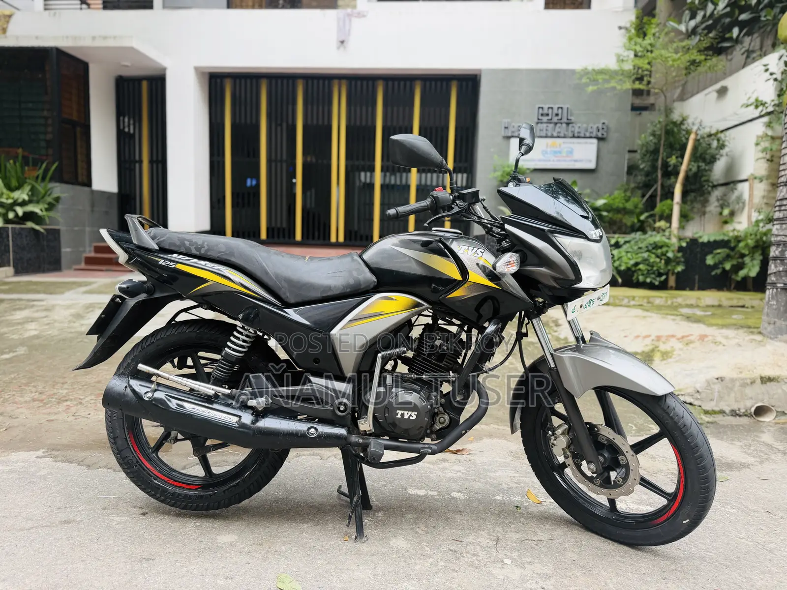 TVS Stryker 125 2025 Black