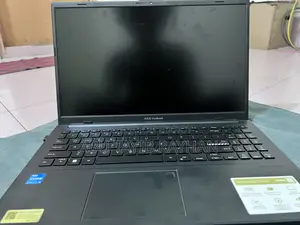 Laptop Asus VivoBook X540SA 8GB Intel Core I3 HDD+SSD 1T