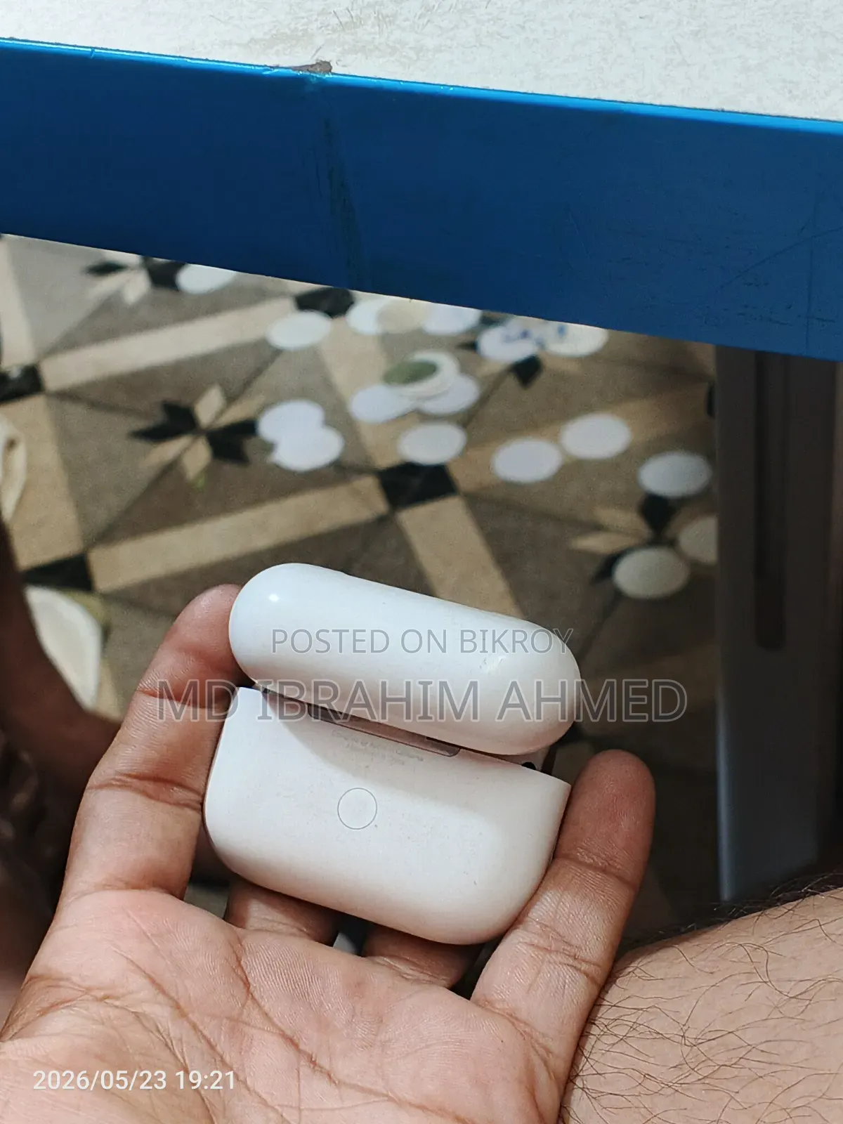 Apple AirPods