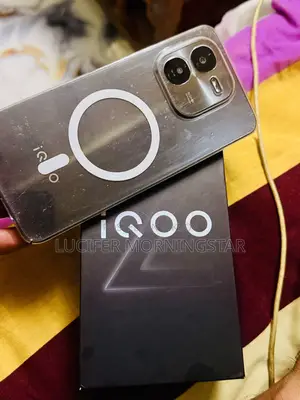 iQOO Z9x 128 GB Silver