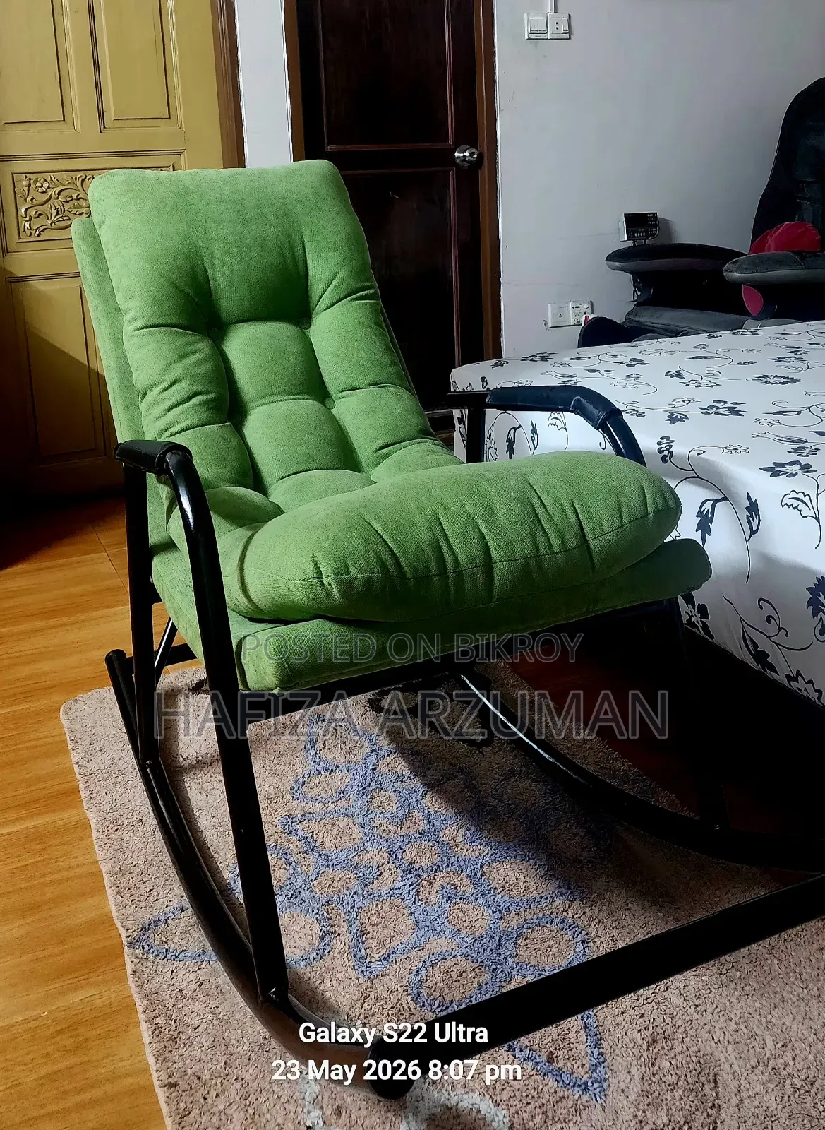 Only 4 Months Purchased Rocking Chair for Sell