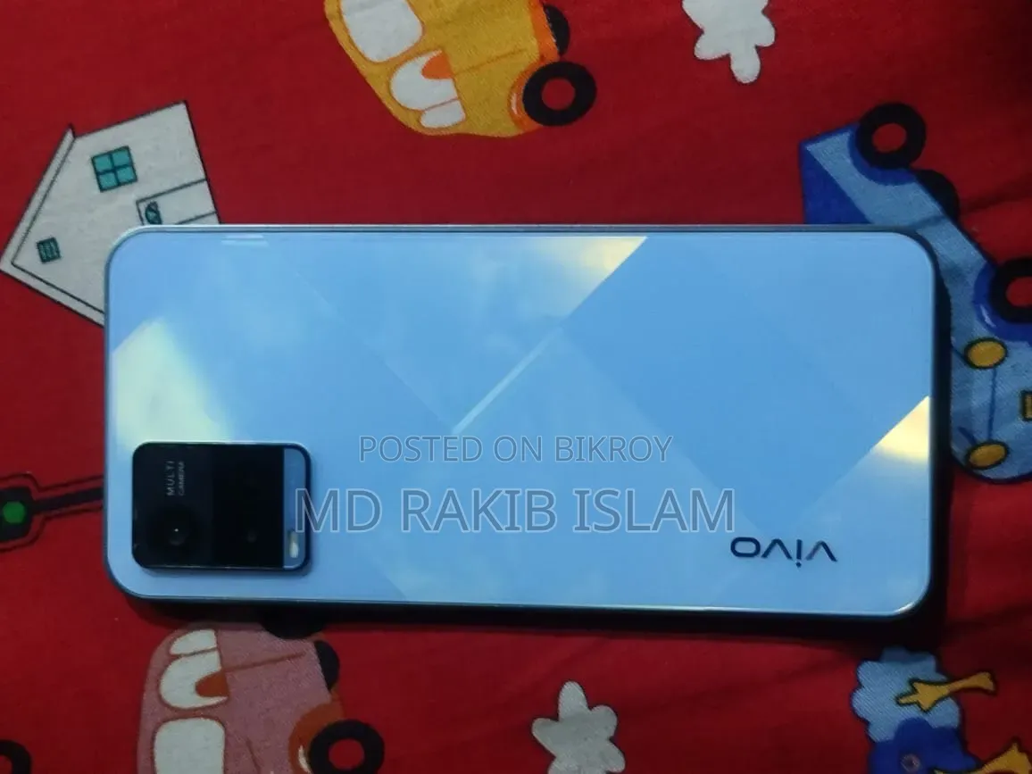 Vivo Y33s 128 GB Blue