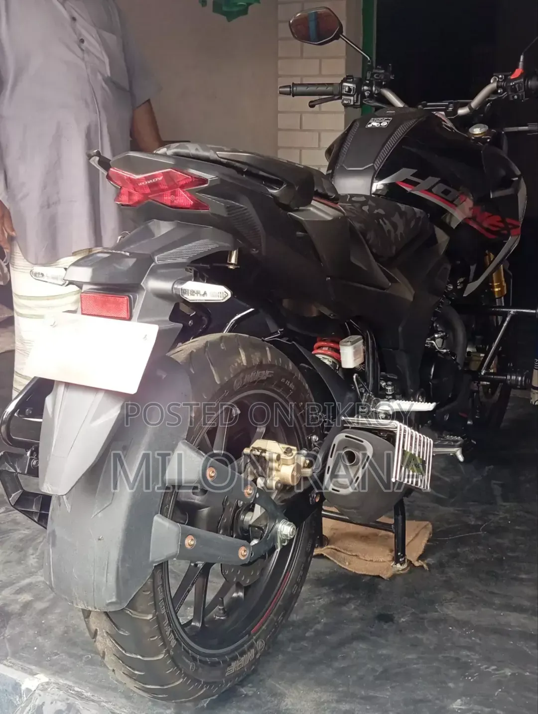 Honda Hornet 2025
