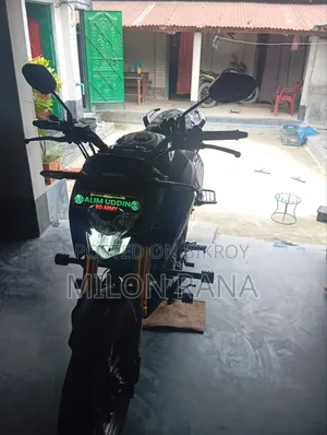 Honda Hornet 2025
