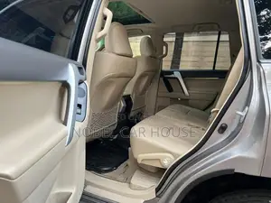 Toyota Land Cruiser Prado 2021 Gray