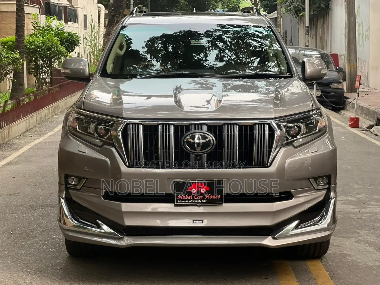Toyota Land Cruiser Prado 2021 Gray