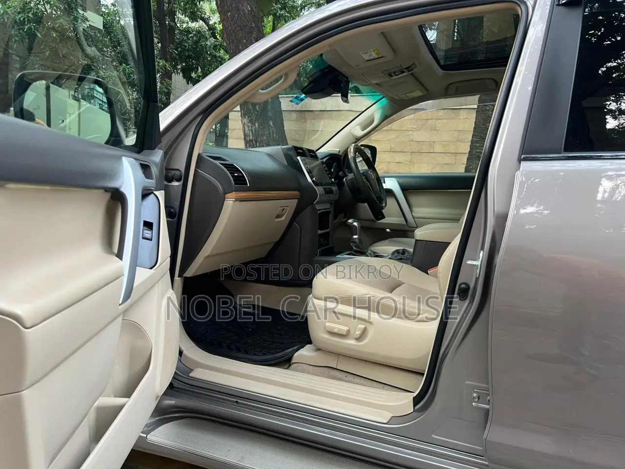 Toyota Land Cruiser Prado 2021 Gray