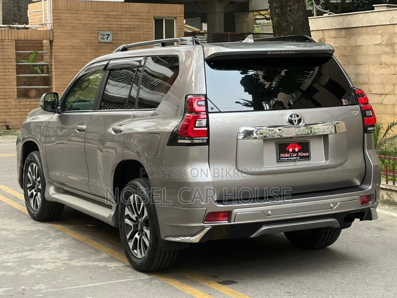 Toyota Land Cruiser Prado 2021 Gray