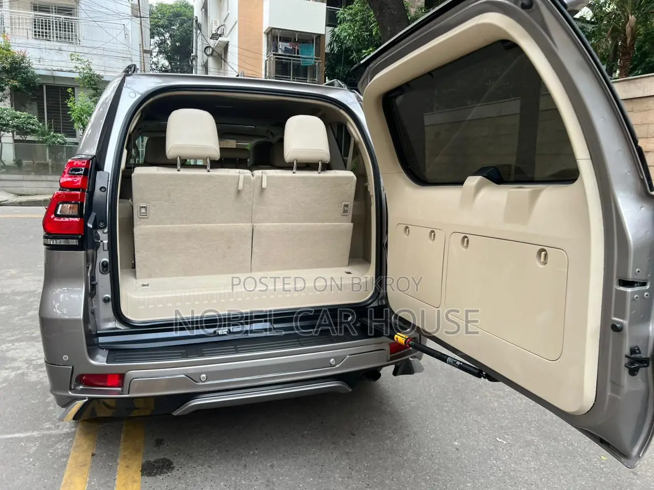 Toyota Land Cruiser Prado 2021 Gray
