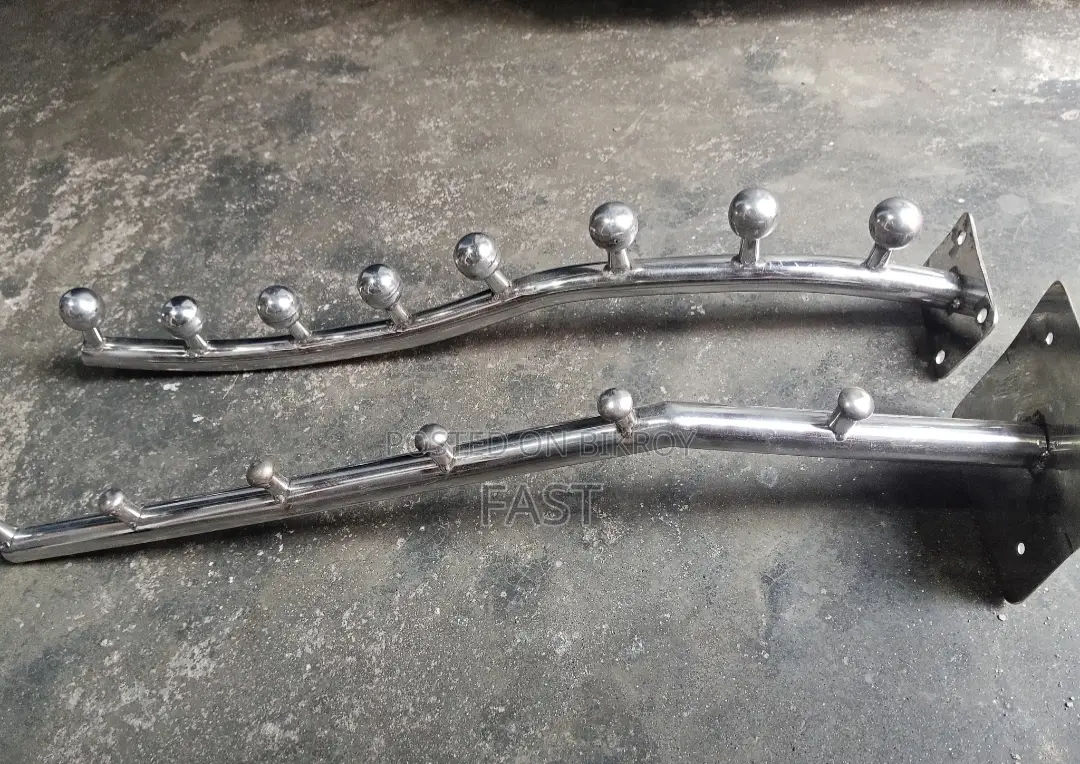 Showroom Hangers