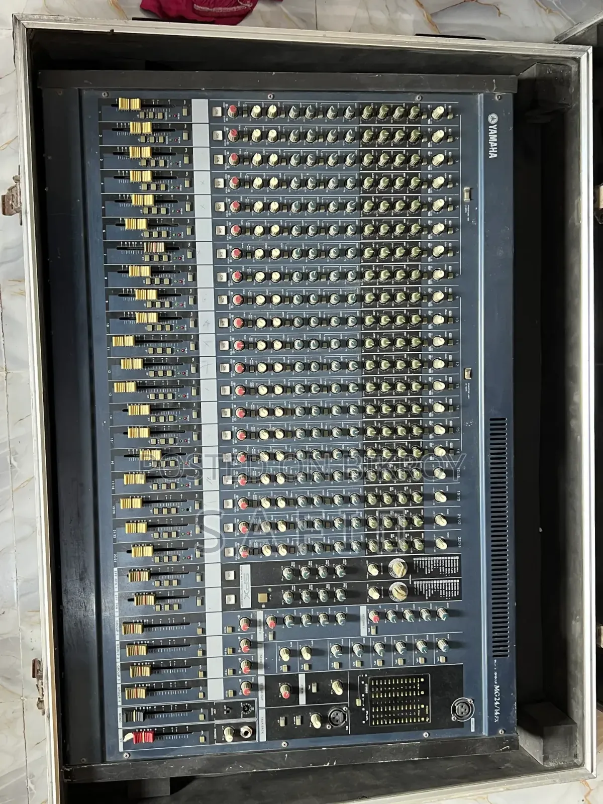 JBL Sound Box 24' Channel Mixer
