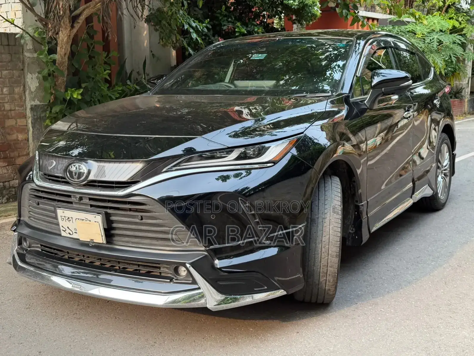 Toyota Harrier 2.0 2020 Black