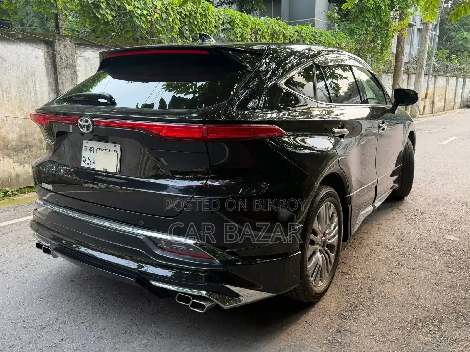 Toyota Harrier 2.0 2020 Black
