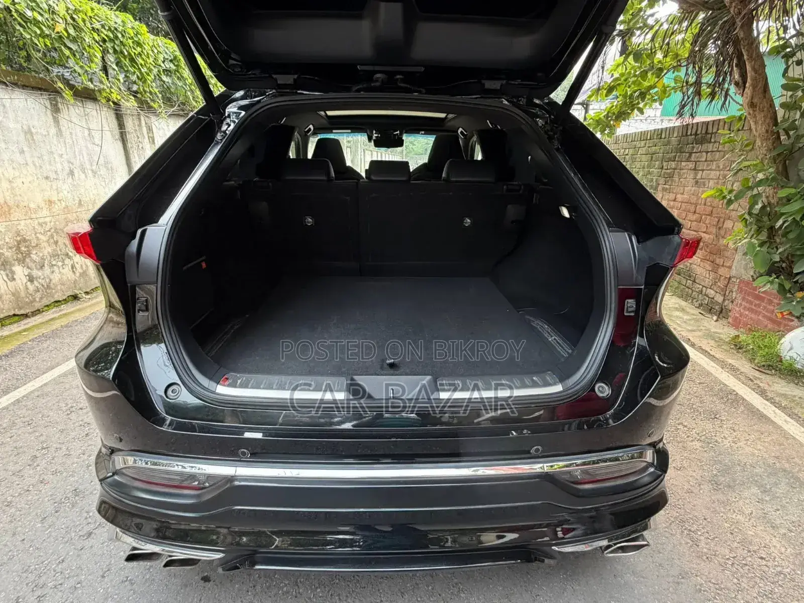 Toyota Harrier 2.0 2020 Black