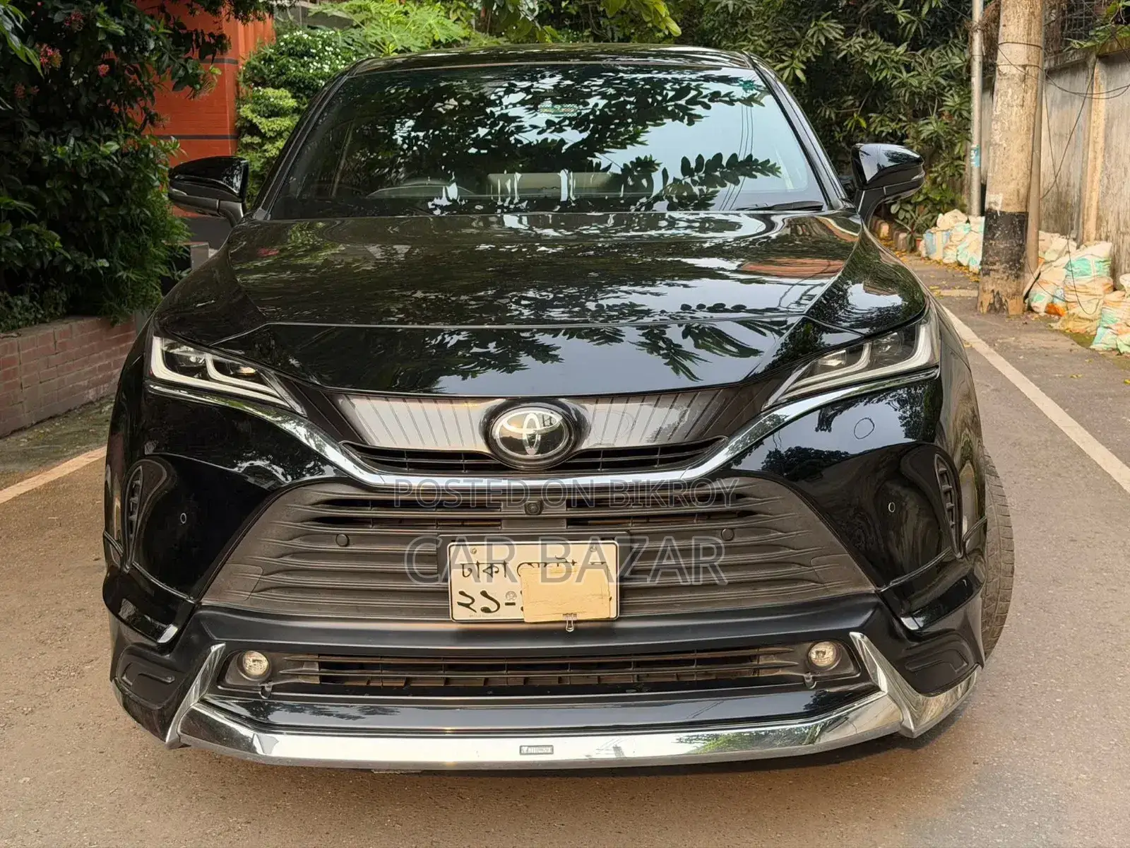 Toyota Harrier 2.0 2020 Black