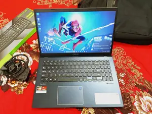 Laptop Asus 4GB Intel SSD 500GB