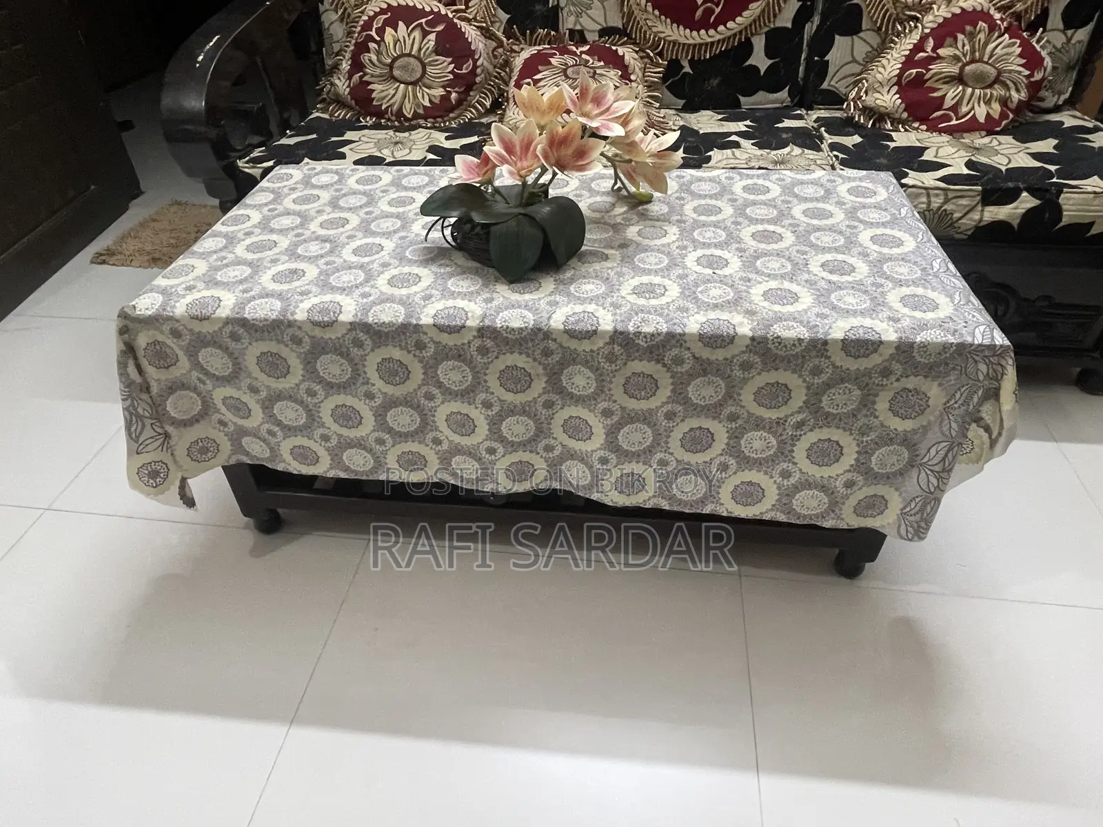 Sofa Set (With Tea Tables)- Shegun