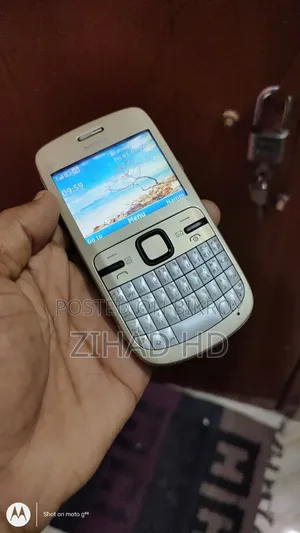 Nokia C3 White