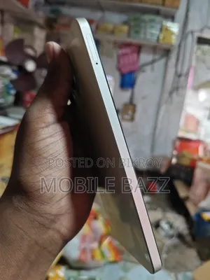Realme C53 128 GB Yellow
