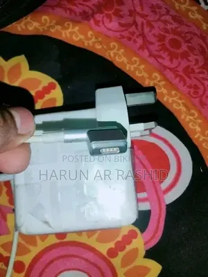 Apple Macpro Laptop 60w Charger for Sale.