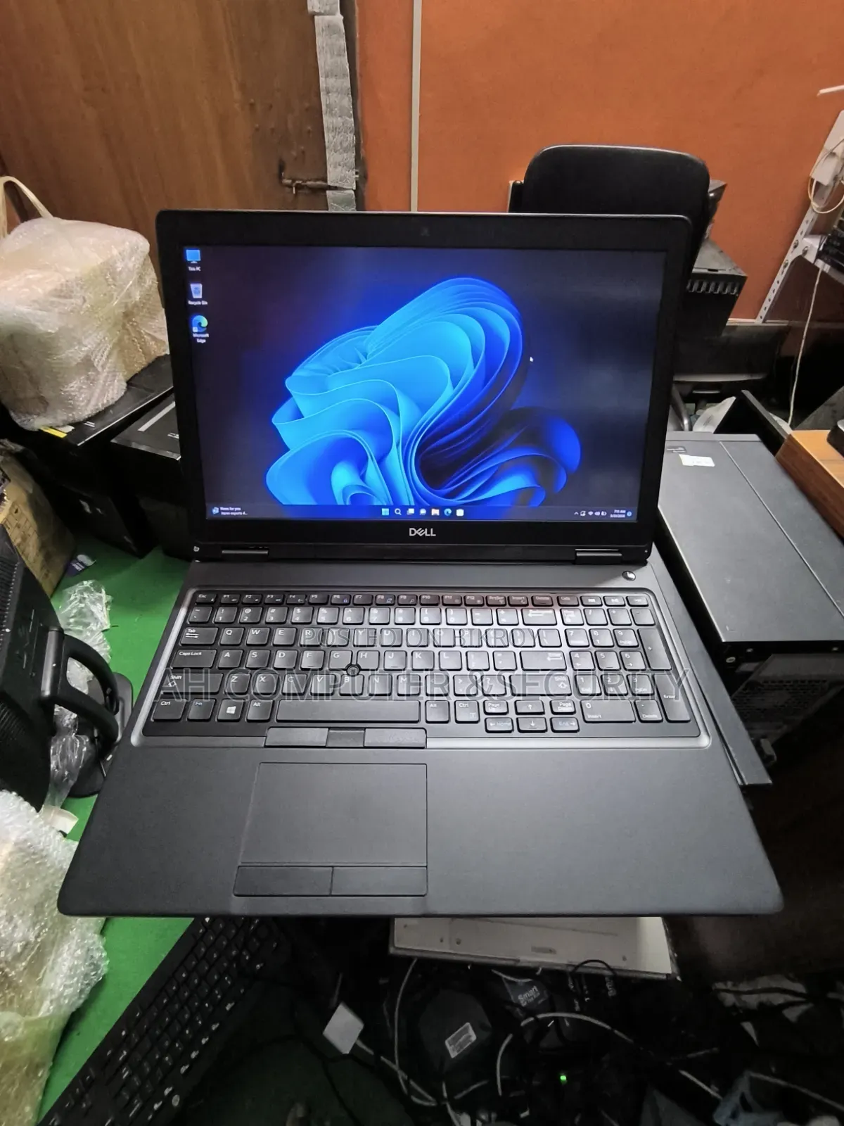 Laptop Dell 8GB SSD 256GB