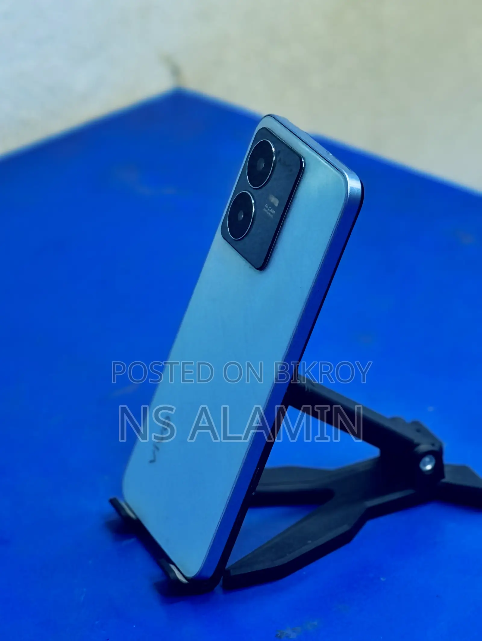 Vivo Y22s 128 GB Blue