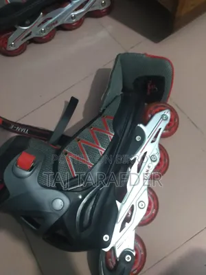Tien-e Skating Shoe (Full Fresh Condition)