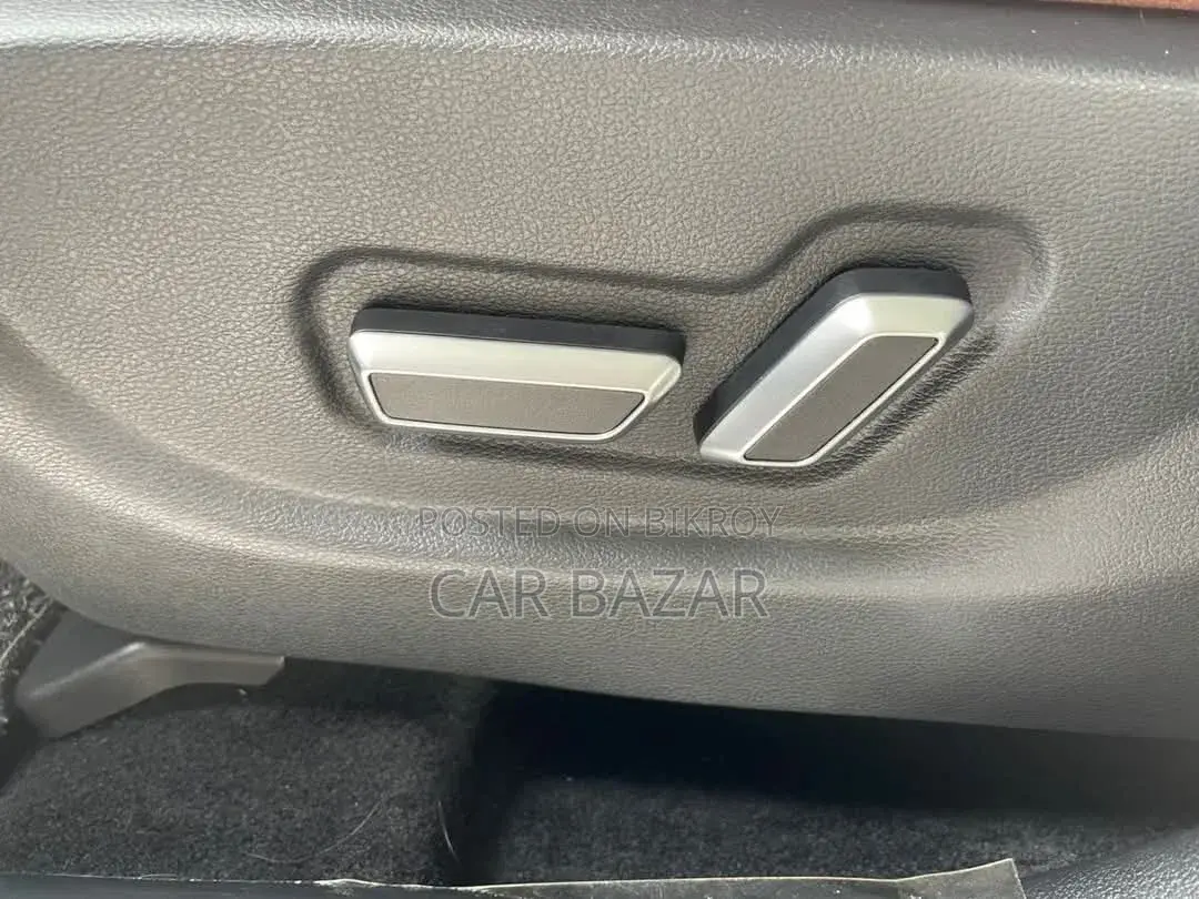 প্রোটন এক্স৭০ ১.৫ ২ডব্লিউডি ২০২১ কালো