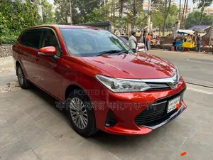 টয়োটা করোলা ফিল্ডার ২০১৮ মেরুন