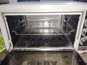Electric Oven in Good Condition for Sale