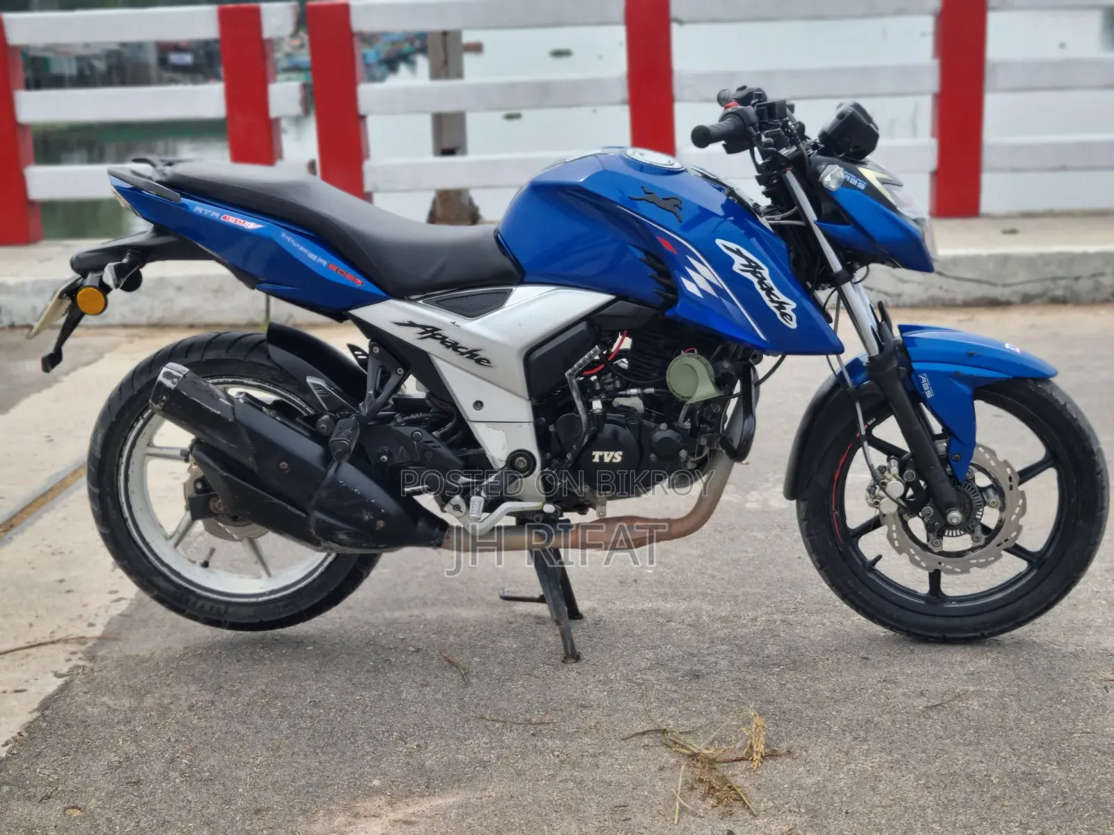 TVS Apache RTR 160 4V 2022 Blue
