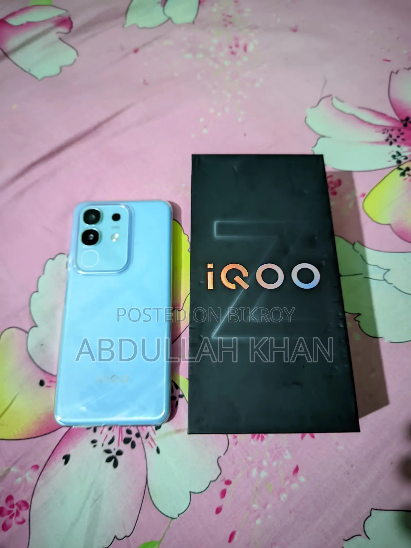 iQOO 128 GB Blue
