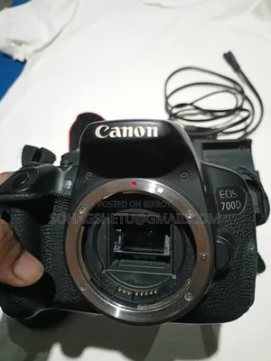 ক্যানোন ৭০০ ডি