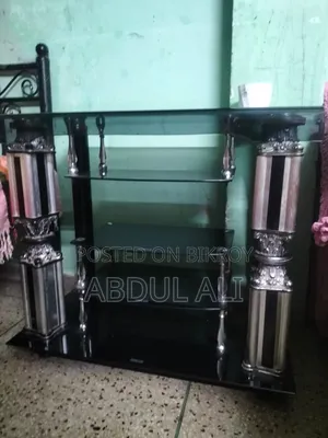 Valo Maner Table