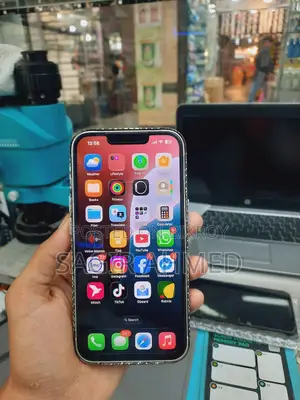 Apple iPhone 13 128 GB White