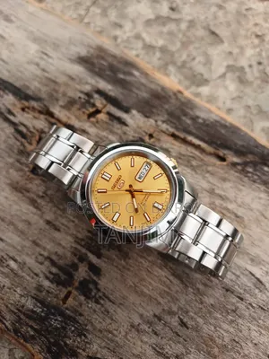 Seiko 5 Automatic Men's Wristwatch Pre Owned Fresh Condition