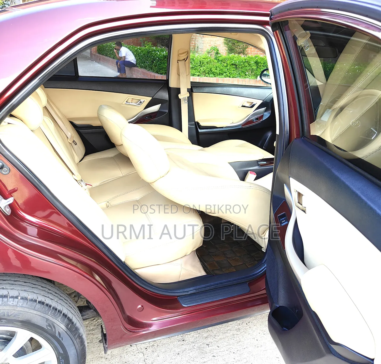 Toyota Premio 2016 Maroon