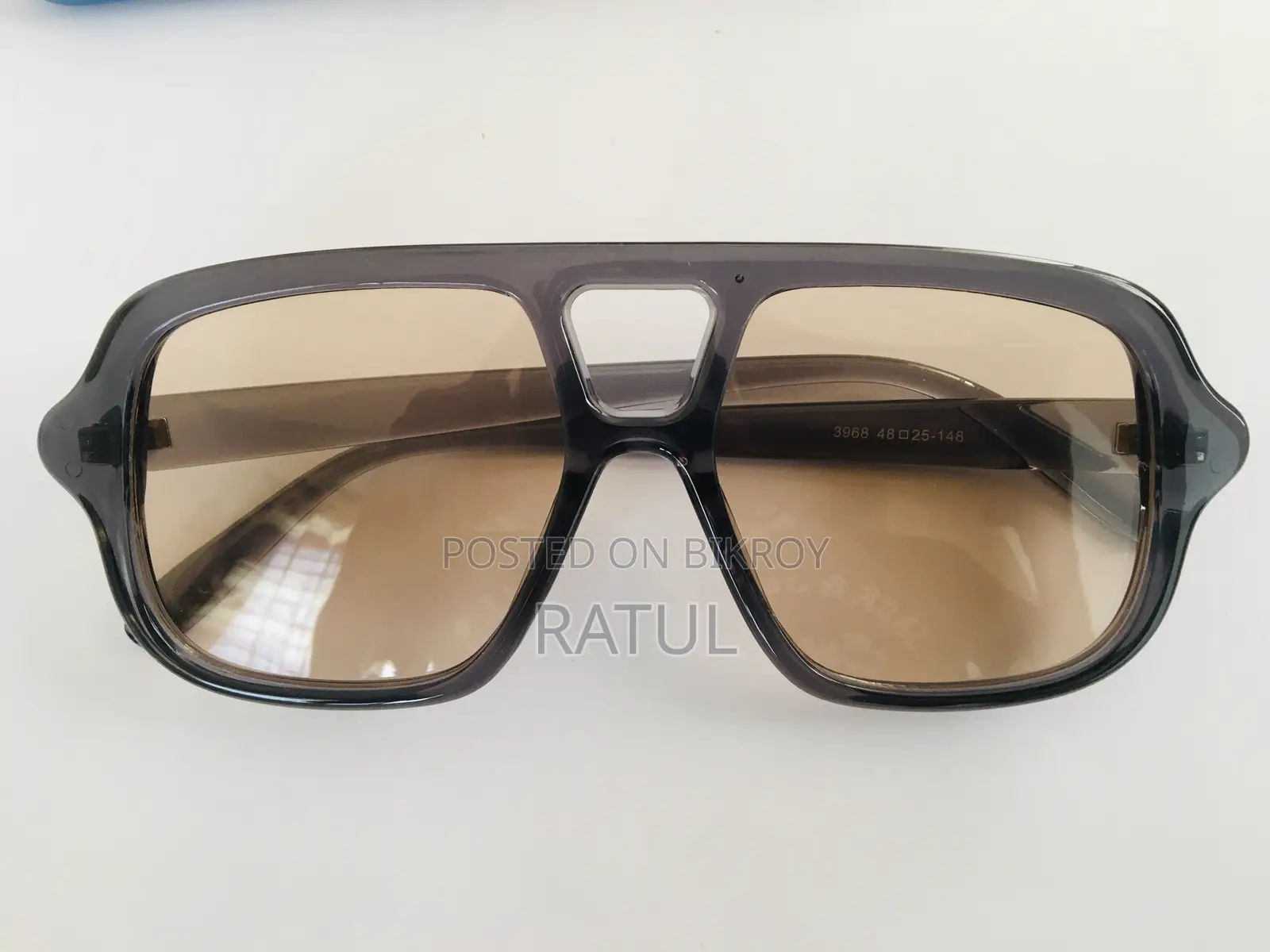 Stylish Men’s Sunglass